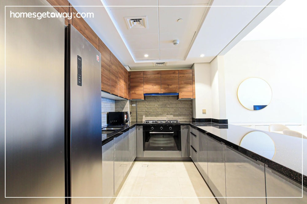 Luxurious 2BR Maids Eleganz Apt