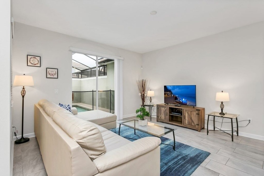 4815lulaby 4 Bedroom Townhouse view 2