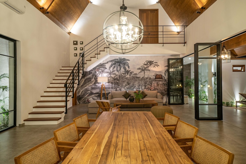 Villa Nusantara 5 by Alfred in Bali - Promo Luxury 4BD Pool Villa Pererenan Beach Caggu