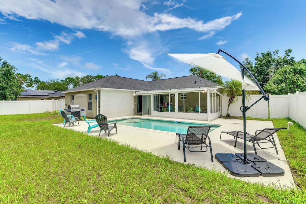 Palm Coast Comfort: Family Home w/ Lanai, Big Yard