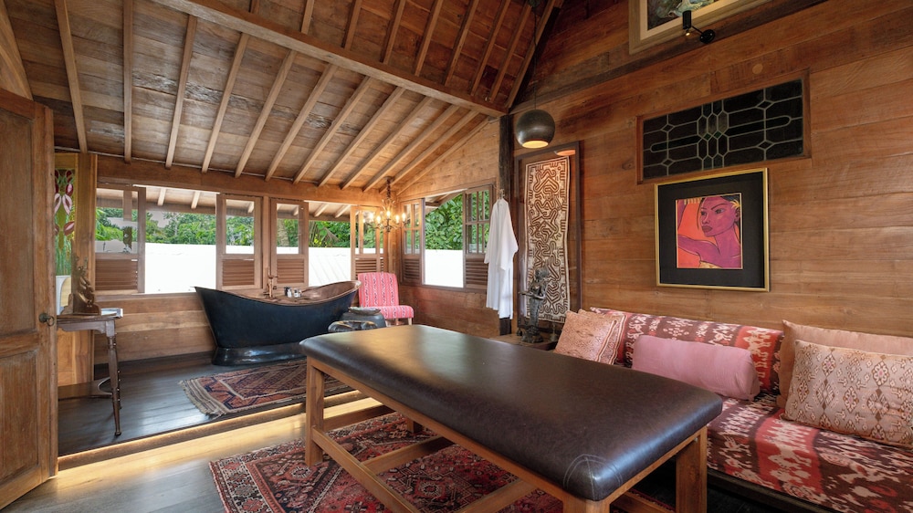 Rumah Melati Estate by Villa Finder