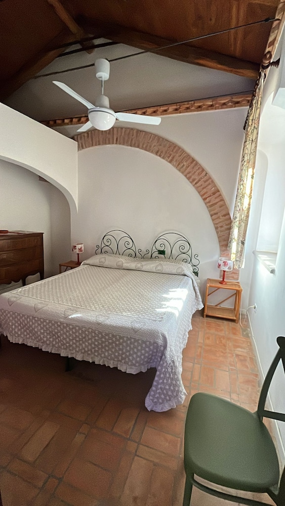 agriturismo borgo piazza