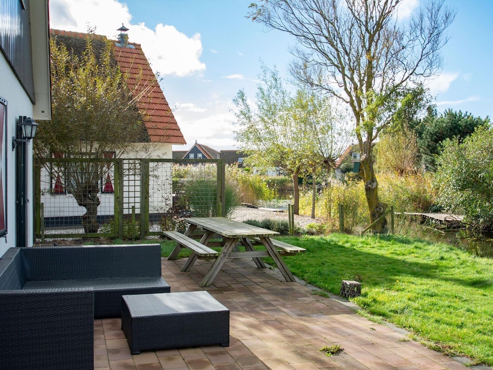 Amicable Villa With Whirlpool