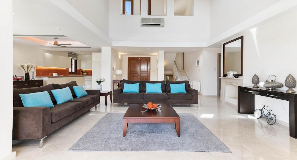 Villa 327 Galinios in Kouklia