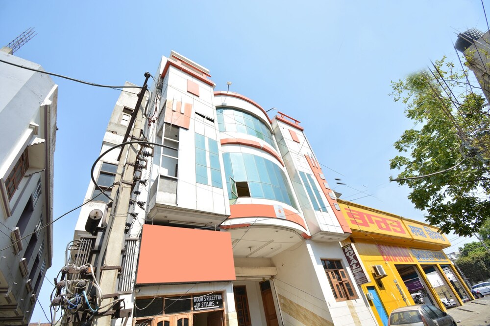 SPOT ON 41347 Hotel Royal Occassions - Property Image 3