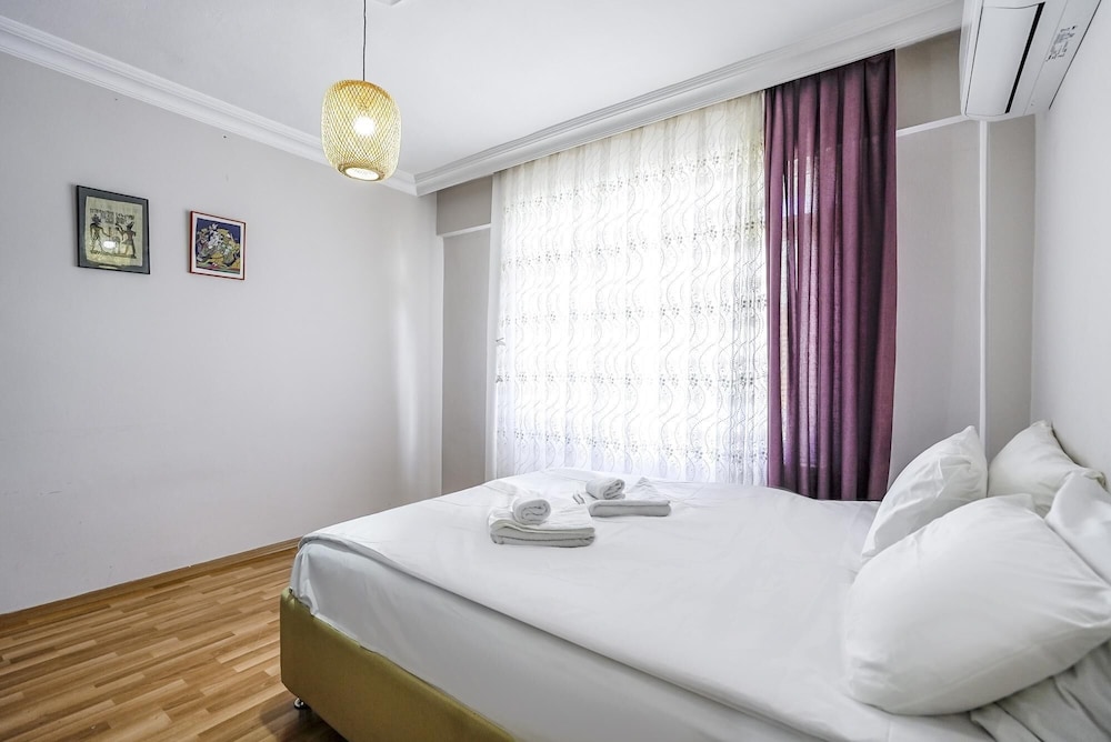 Cozy Flat w Balcony 10 min to Beach in Antalya