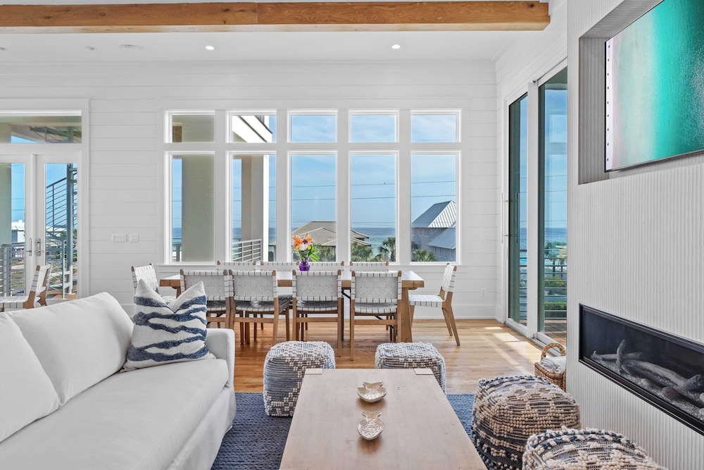 30A Beach Getaway by Avantstay Gulf Views + Pool Golf Cart + Bonfires