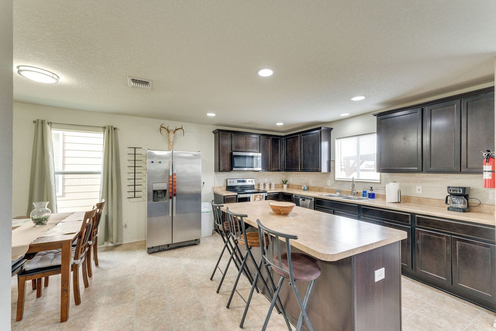 Near Hiking Trails: Home w/ Deck in San Antonio!