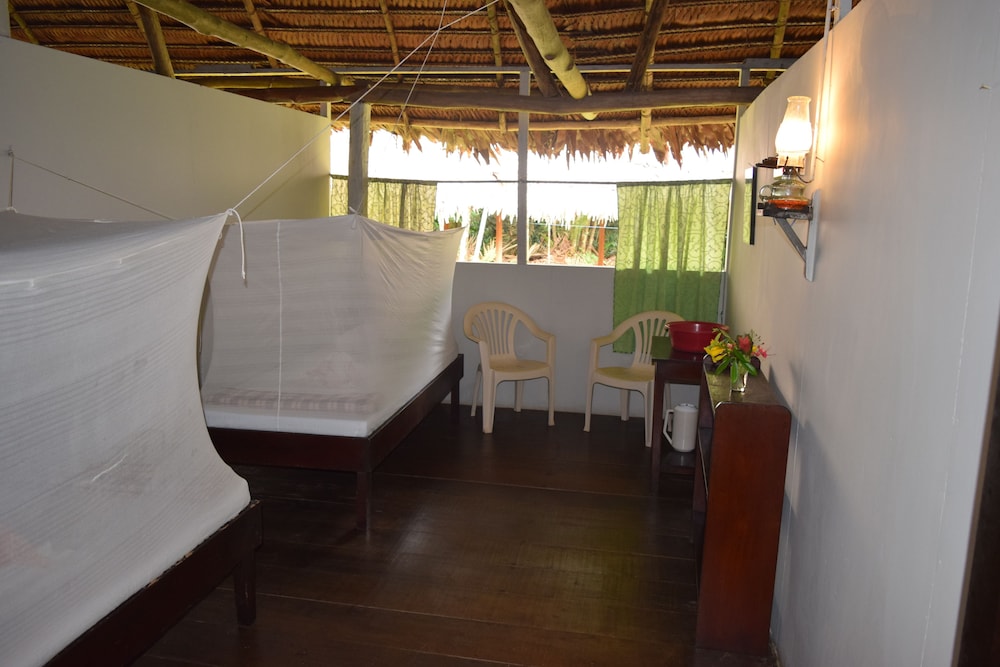 ExplorNapo Lodge