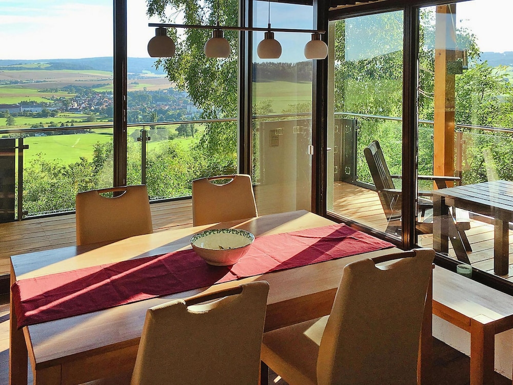 Attraktives Ferienhaus mit Balkon