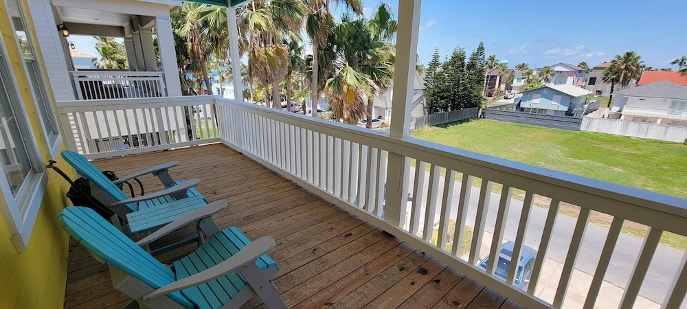 121 Snapper By The Sea 4 Bedroom Home