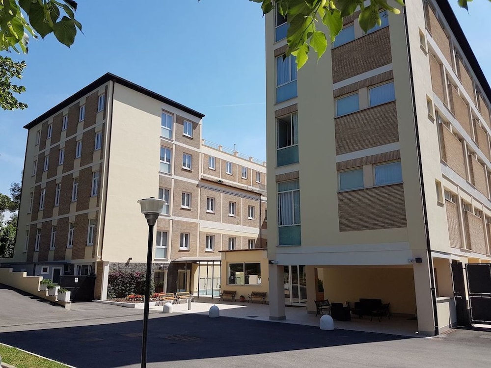 Vatican Area - Hotel Holiday Rooms