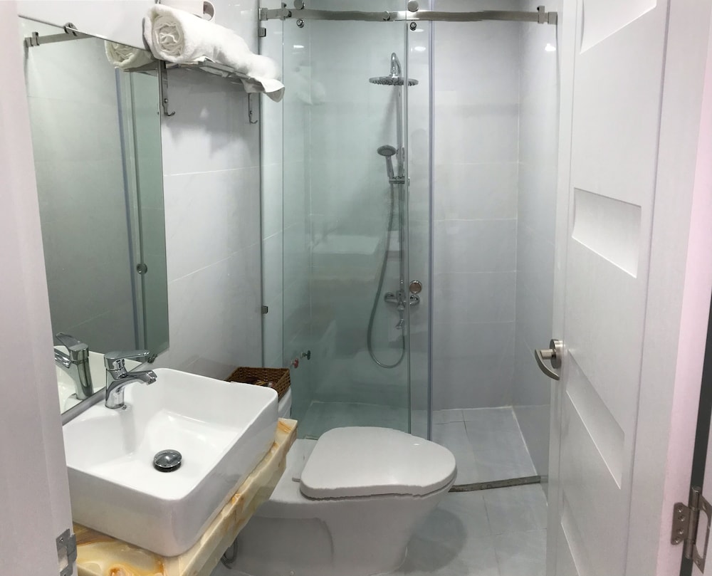 Deluxe Private Room , 2 bed ,4 Guests ,1 Private Bath