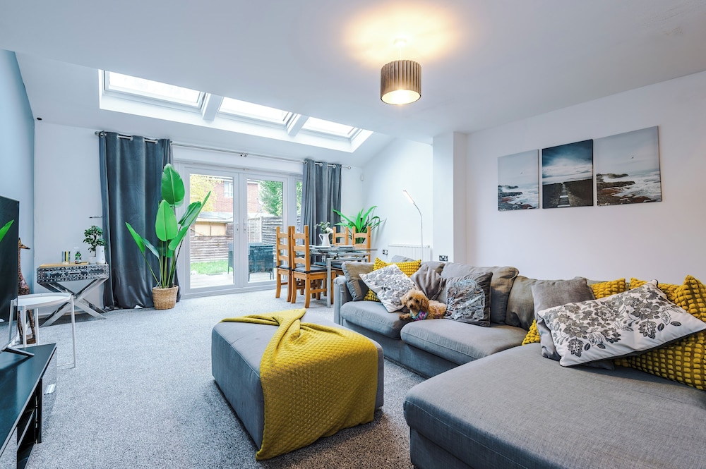 3br-sleeps6-garden-bbq-freeparking-pets