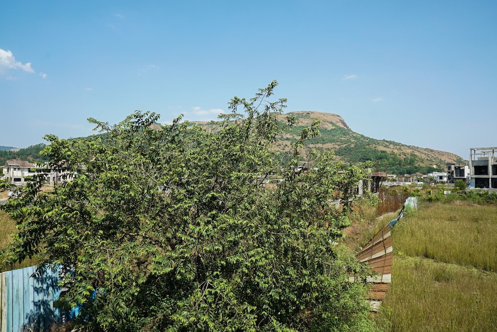 OYO 22738 Home Gorgeous 4BHK Lonavala view 5