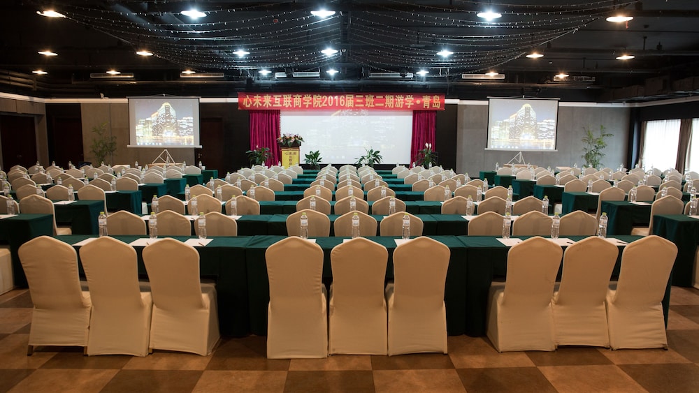 Enrichee Gloria Plaza Hotel Qingdao