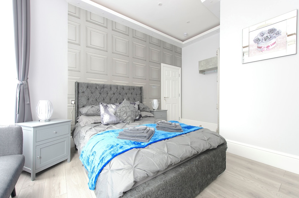 The Pond House - Ensuite Rooms