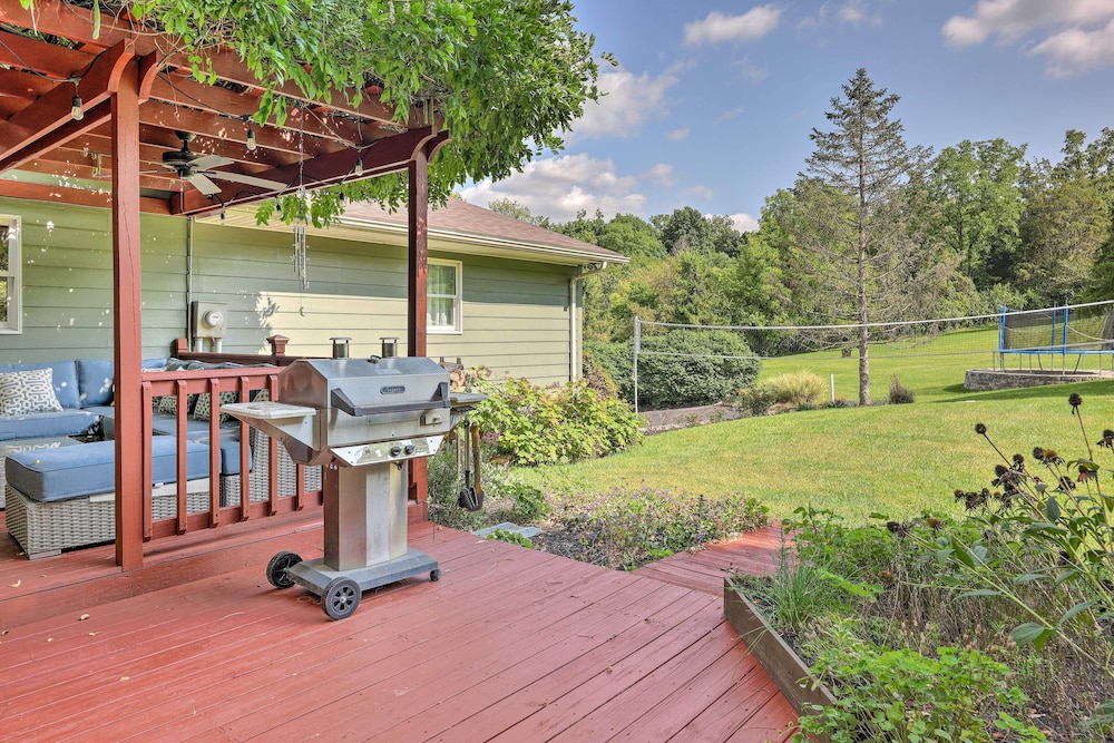 Family-friendly Brookville Home w/ Hot Tub! view 5