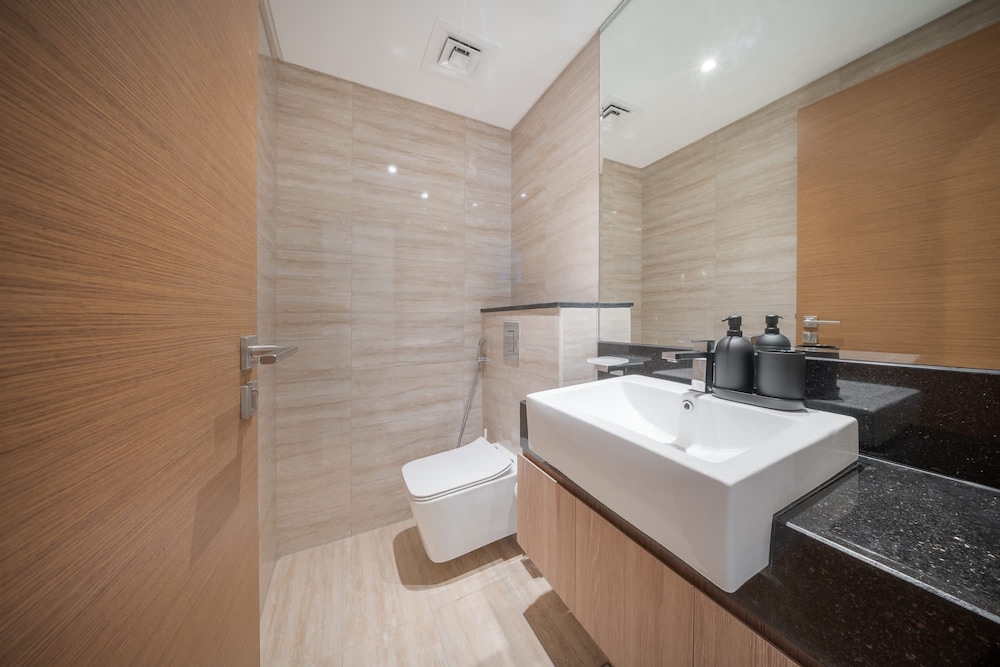 Extravagant 2 Bedroom in Urban Oasis Perfect for 6