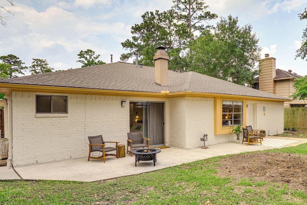 5 Mi to Lake Houston: Family Home in Humble