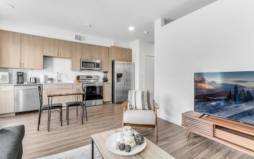 Downtown Modern Bungalow