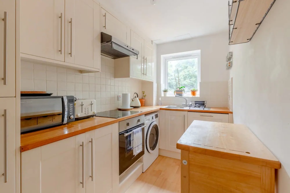 Spacious 1 Bedroom Apartment in Bermondsey