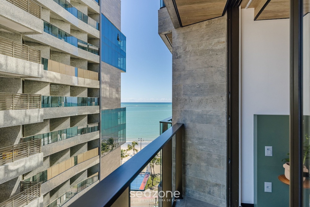 Nwts - Studios in Building With Sea View