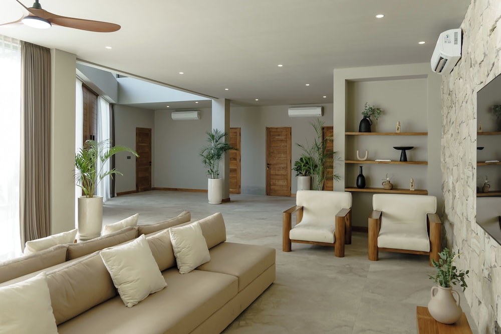 AMO Residences