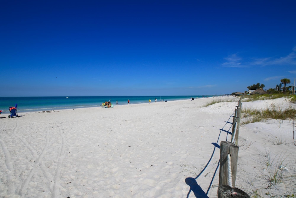Anna Maria Island Runaway Tropical Escape view 2