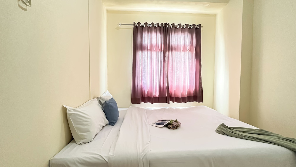 2Br Apartment Direct Access To Mall At Green Pramuka City