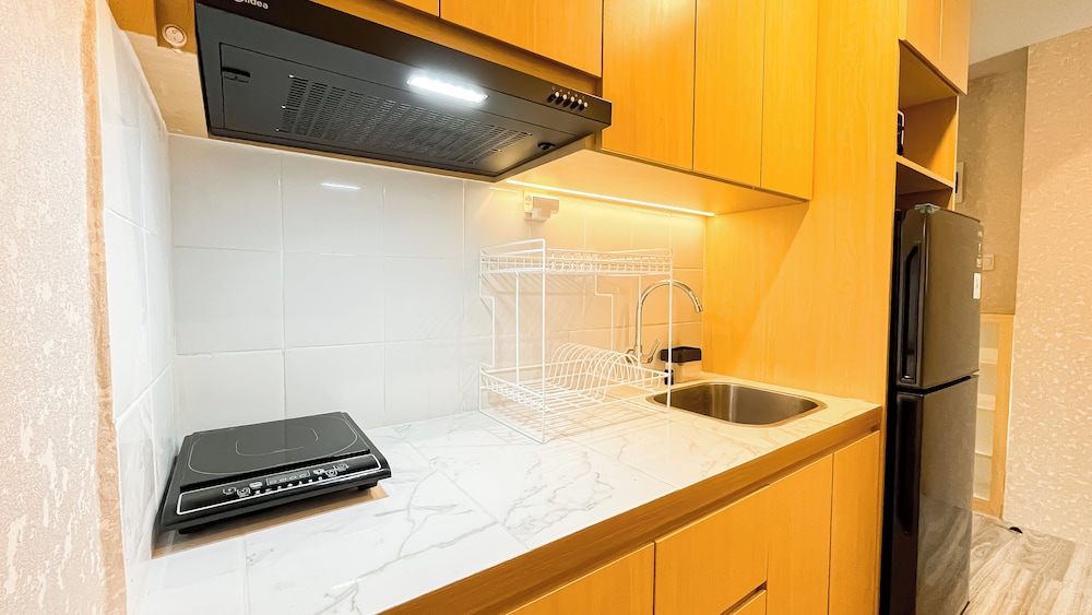 Minimalist Wooden Tone 2Br At Tokyo Riverside Pik 2 Apartment