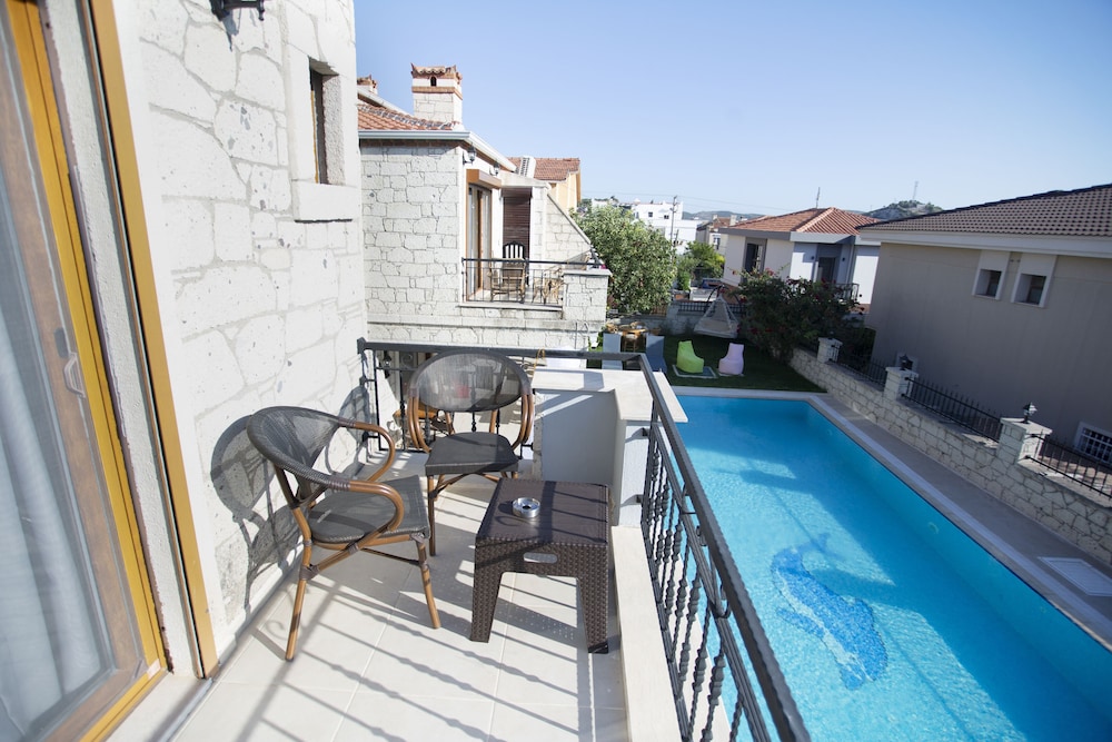 Fizzio Alaçatı Hotel - Image 32