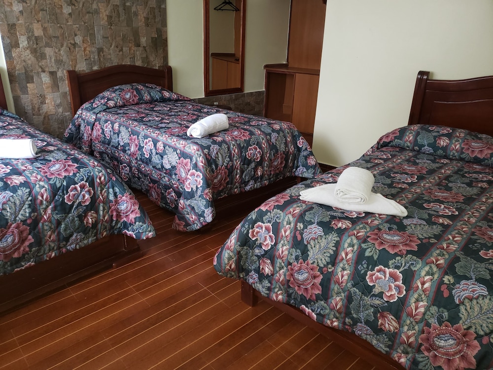 Hostal Monte Real