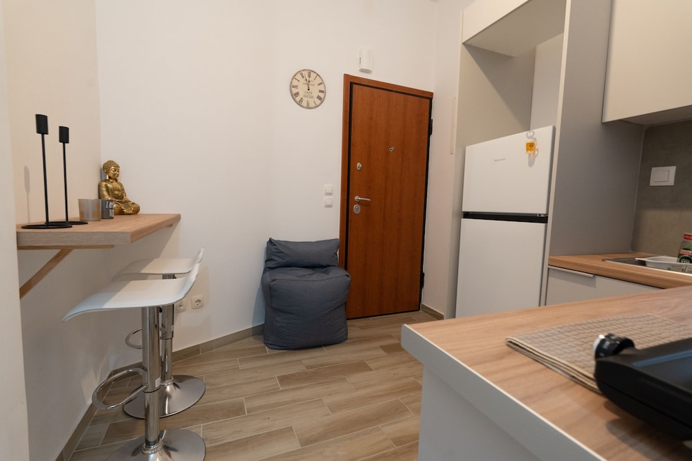 LIV - Cozy Apartment in Pagrati
