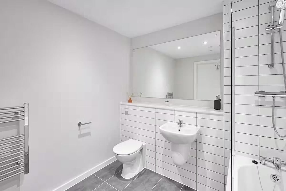 Near Xmas Market & Stadium-parking-wifi-sleeps 6