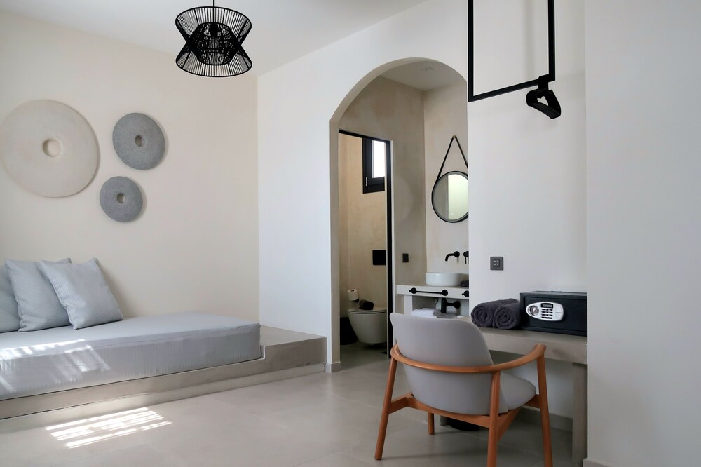 Blé Suites Santorini