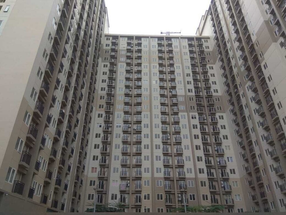Comfort and Modern Studio Podomoro Golf View Apartment