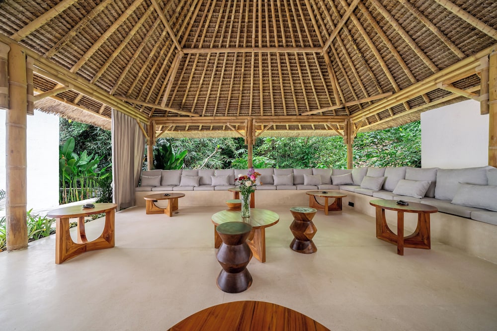 Sacred Jungle by EVDEkimi Ubud – Modern Villas and Apartments with Kitchens, Pools, & Personalized Concierge Service