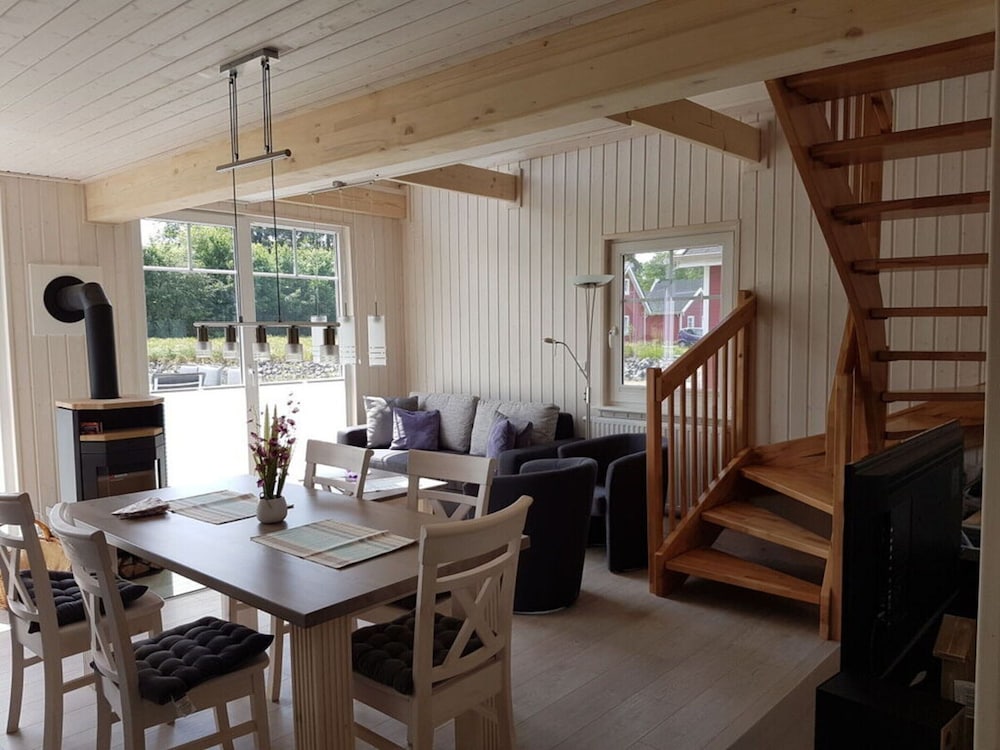 Beaver Modern Retreat