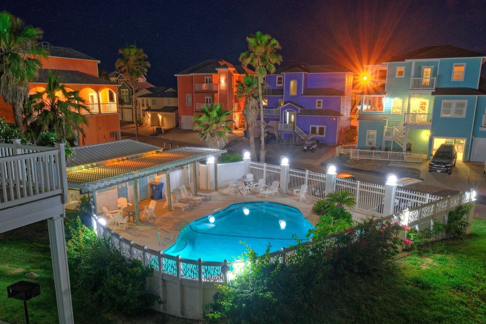Ocean View Escape w/ Boardwalk + Pool Access Point Break by Avantstay