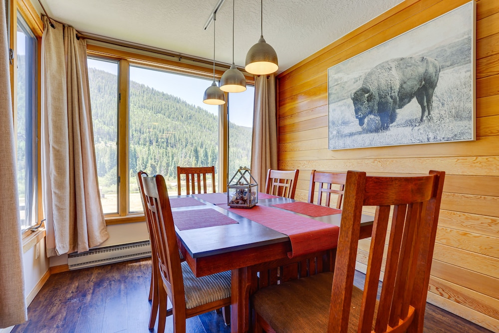 Inviting Keystone Condo Rental w/ Private Balcony! view 4