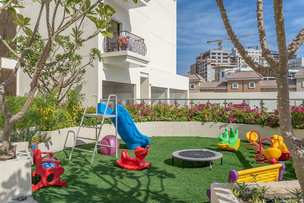 Your Dream Stay in JVC - Stylish Studio for 4