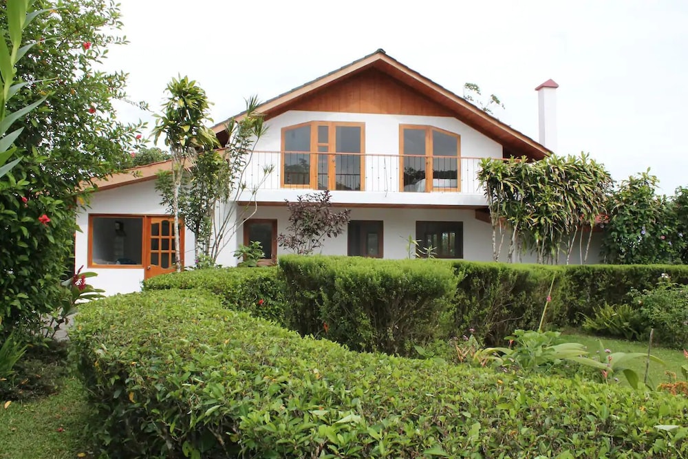 Hotel CRParaiso Main House - Image 1