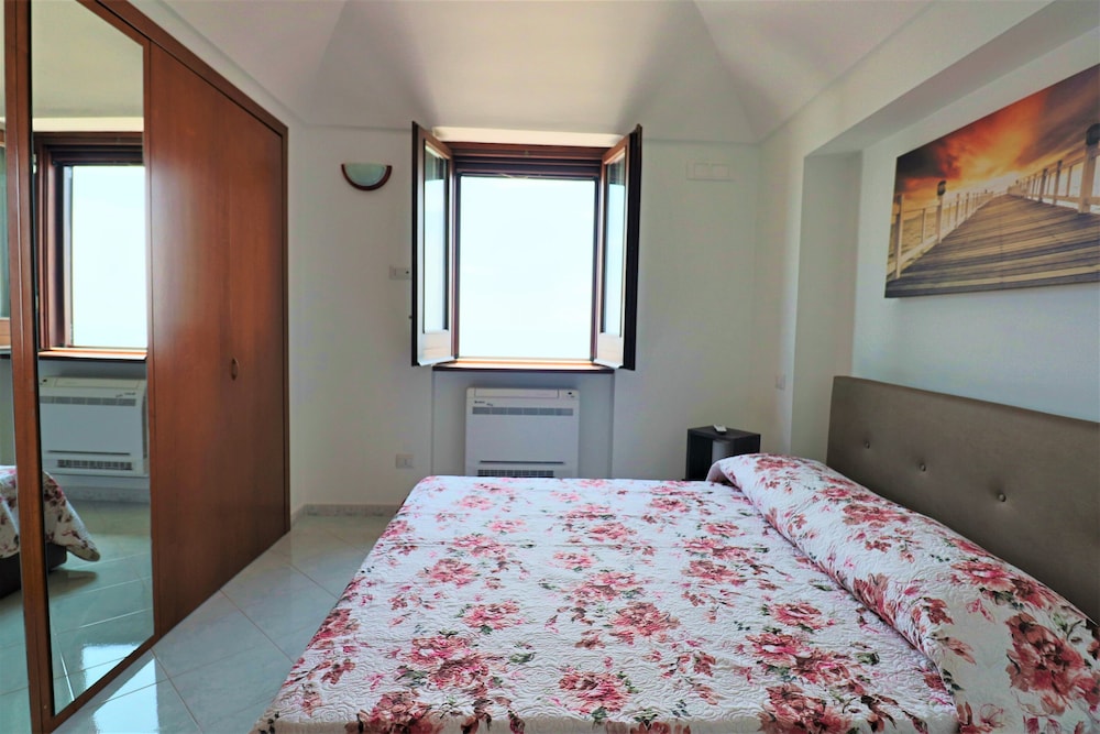 Angel's House photo 2