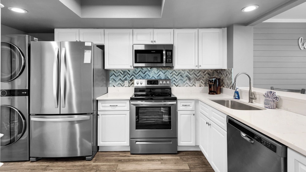 Waterfront Retreat in Sandestin w/ Golf Cart & Free Attraction Tickets!