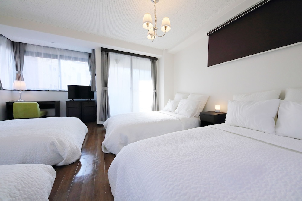 Osaka Namba Rakuraku Hotel