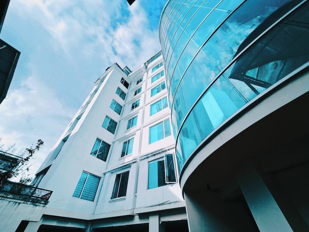 Hotel Departamento Centrico en Loja - Image 1