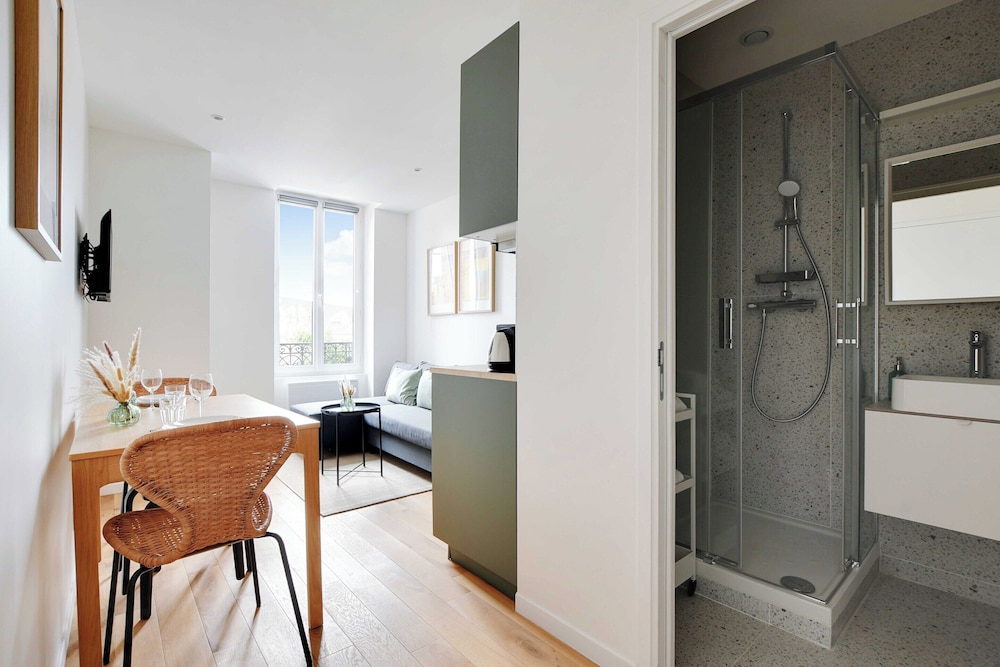 Charming Duplex - 1br-4p- Nanterre