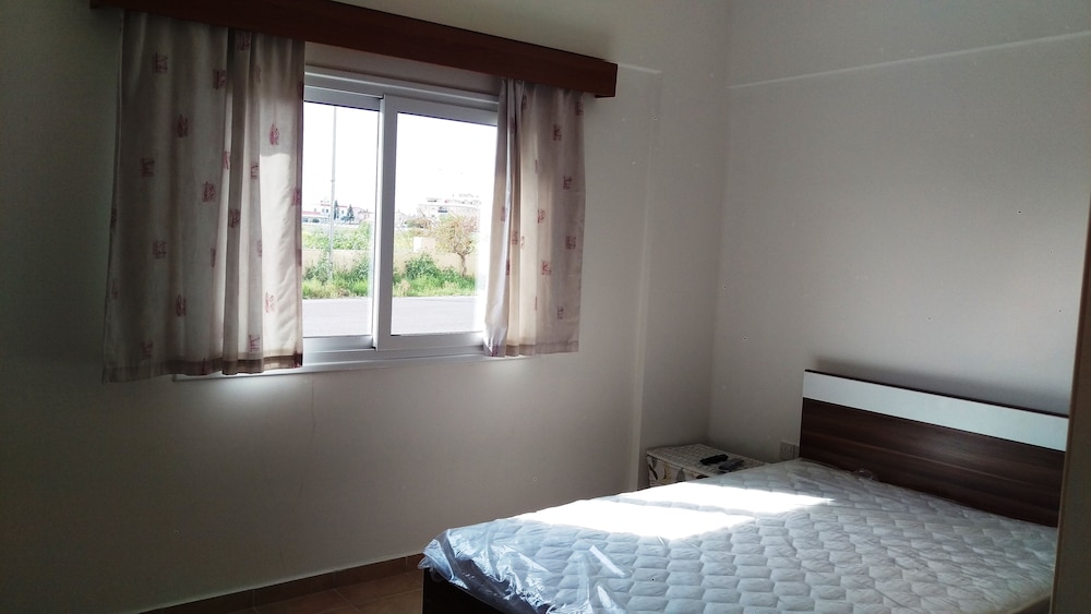 Begonvilla Court Block 8 Apartment 3 view 3