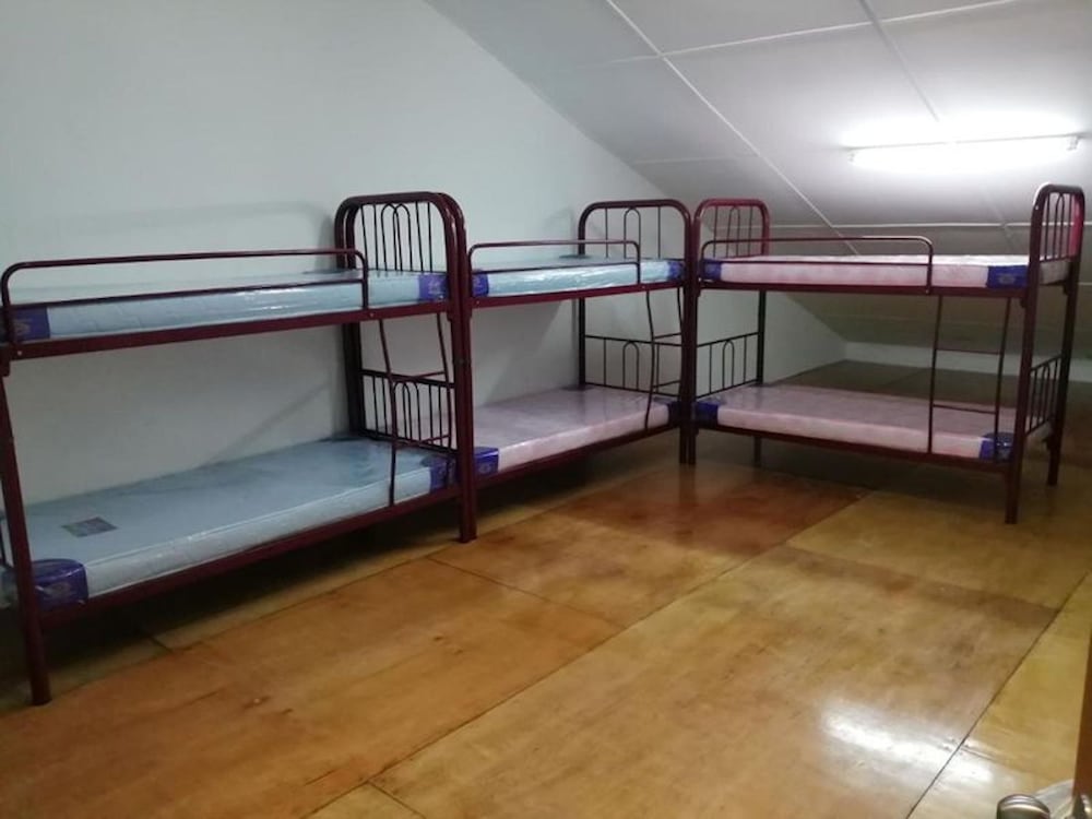 Single Bed in Mixed Dormitory Room With Ac in Kuching photo 5